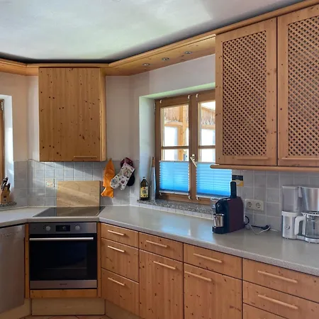 Family-place-mountain View-fireplace-6 Person *